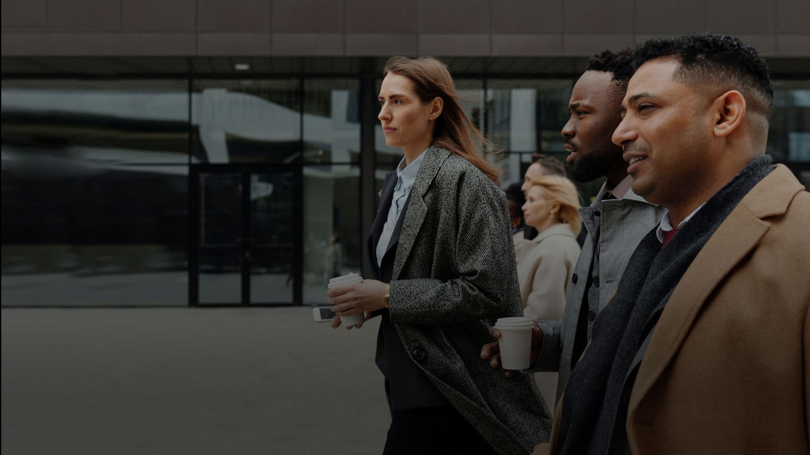 Investment consultant or customer support representative in a circular profile image.